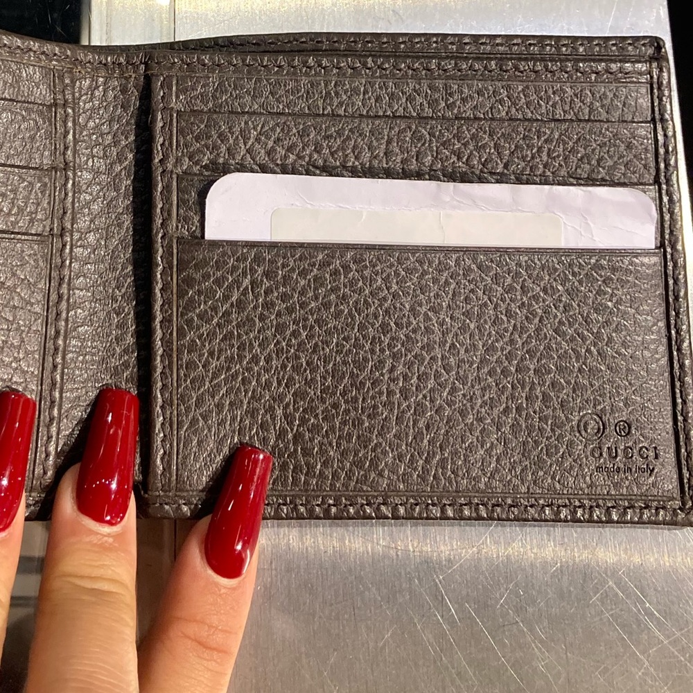 Gucci Canvas Wallet - Picture 2 of 3